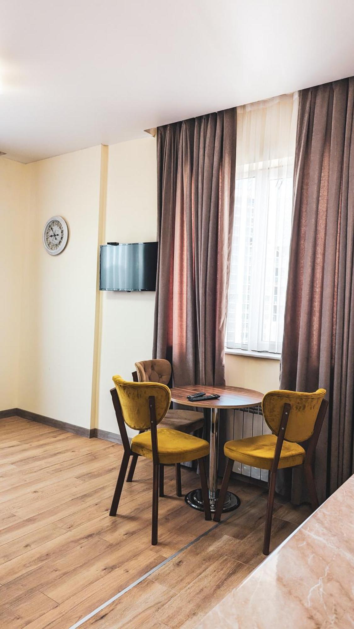 Gg Aparthotel Batumi Eksteriør bilde